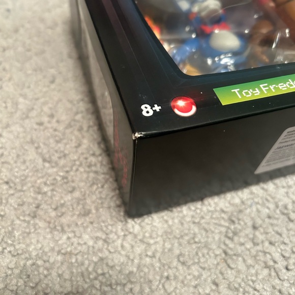 Five Nights at Freddy's 4-Pack: Toy Freddy Toy Bonnie Toy Chica & Mangle 5” - Picture 5 of 12